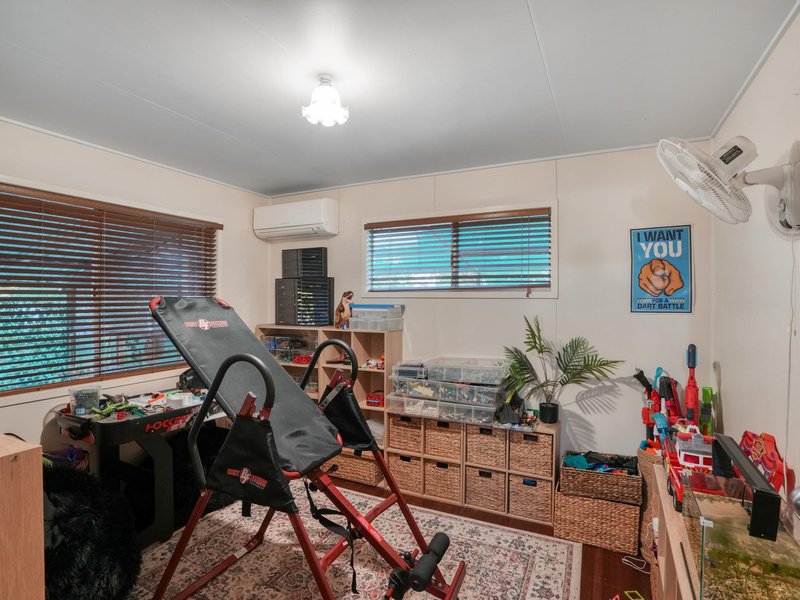 Photo - 57 Beresford Crescent, Dysart QLD 4745 - Image 6