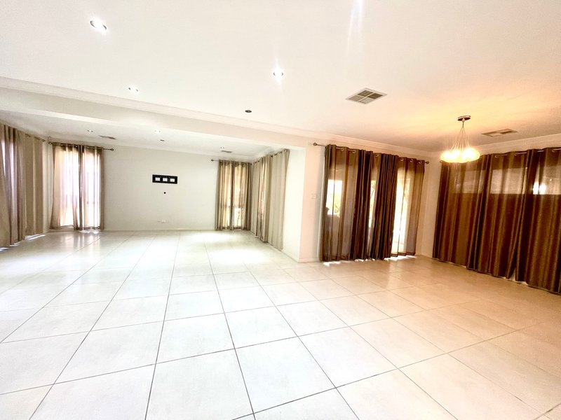 Photo - 57 Bernier Way, Green Valley NSW 2168 - Image 5