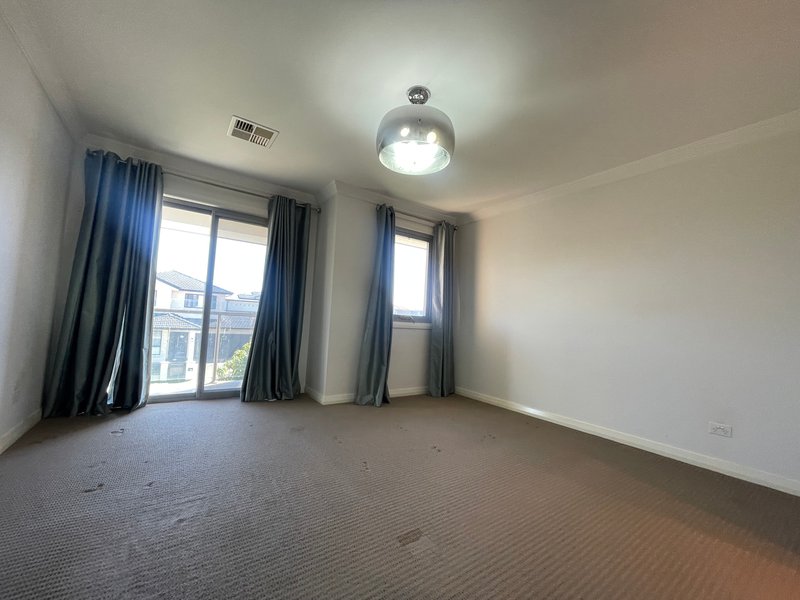 Photo - 57 Bernier Way, Green Valley NSW 2168 - Image 12