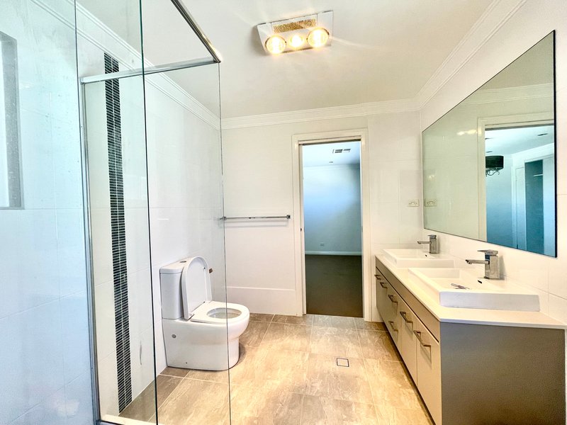 Photo - 57 Bernier Way, Green Valley NSW 2168 - Image 15