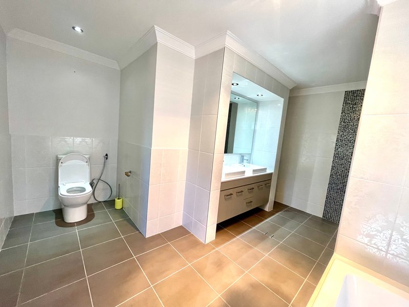 Photo - 57 Bernier Way, Green Valley NSW 2168 - Image 16