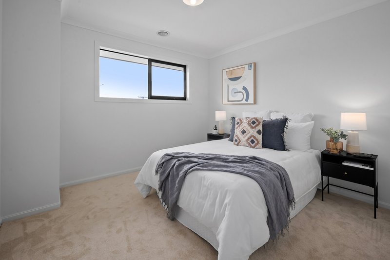 Photo - 57 Blackcurrant Circuit, Mernda VIC 3754 - Image 25