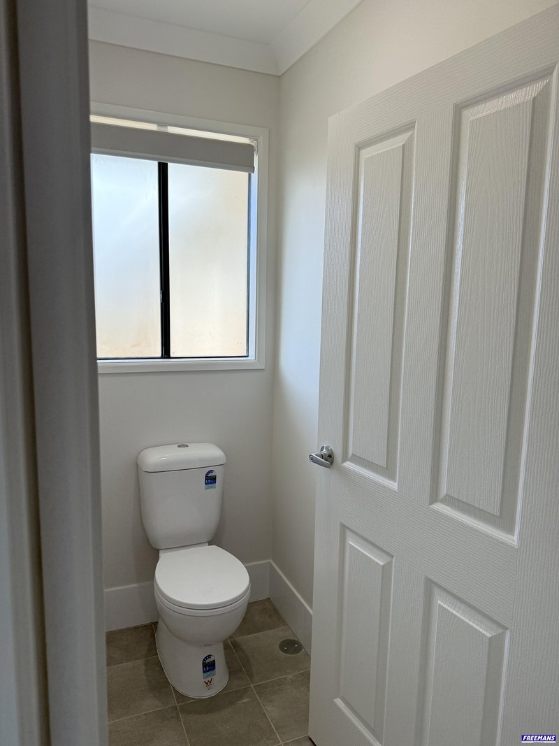 Photo - 57 Buckingham Street, Kingaroy QLD 4610 - Image 8