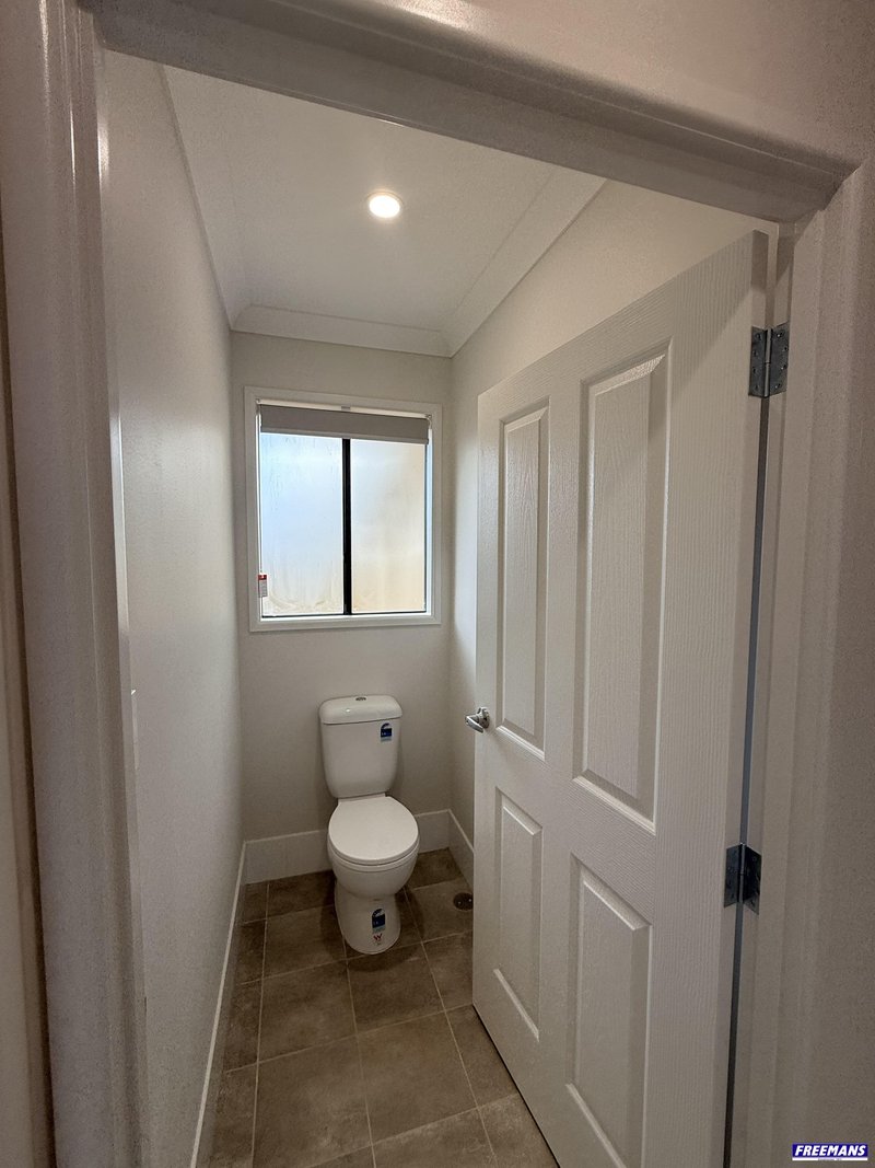 Photo - 57 Buckingham Street, Kingaroy QLD 4610 - Image 11