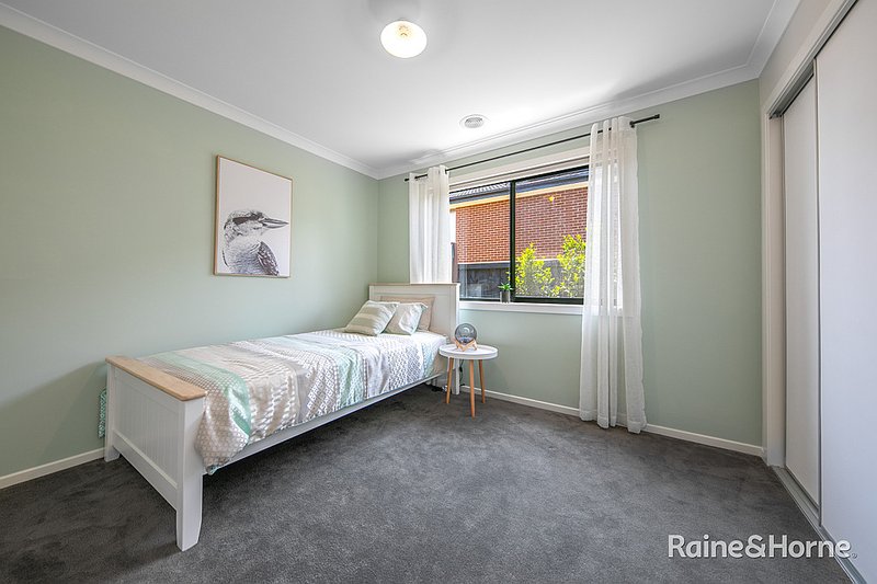 Photo - 57 Budburst Drive, Sunbury VIC 3429 - Image 10