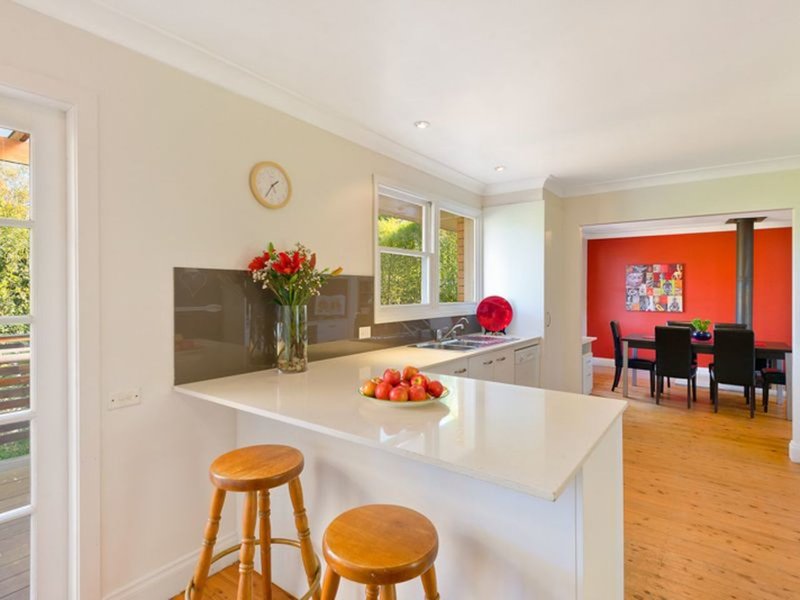 Photo - 57 Cabbage Tree Road, Bayview NSW 2104 - Image 2