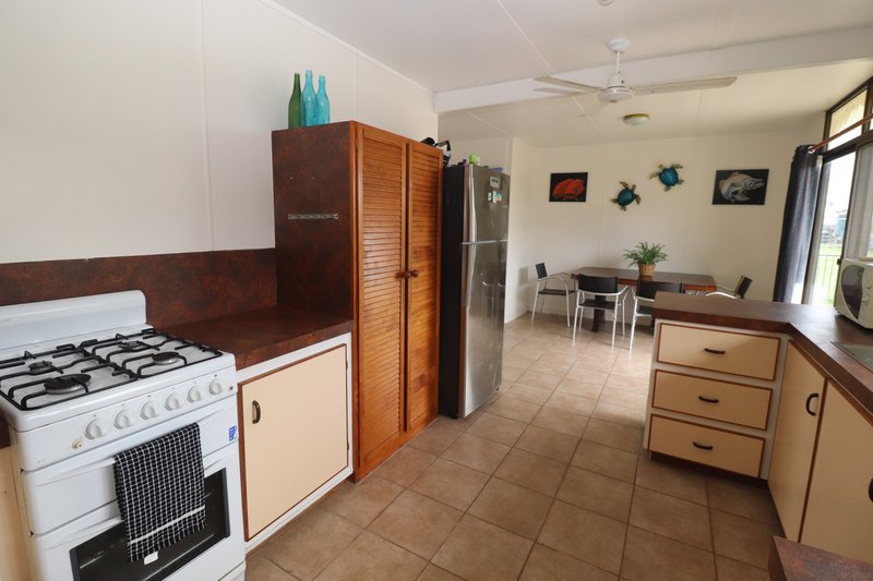 Photo - 57 Carr Crescent, Lucinda QLD 4850 - Image 2