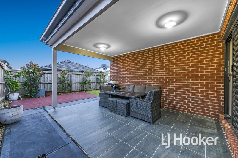 Photo - 57 Castillo Avenue, Clyde North VIC 3978 - Image 14