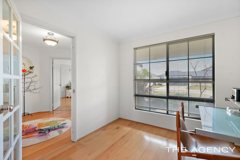 Photo - 57 Chivalry Way, Atwell WA 6164 - Image 8