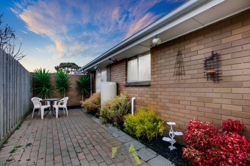 Photo - 5/7 Colin Avenue, Frankston VIC 3199 - Image 2