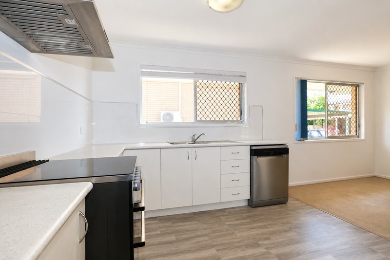 Photo - 57 Conavalla Street, Ferny Grove QLD 4055 - Image 3