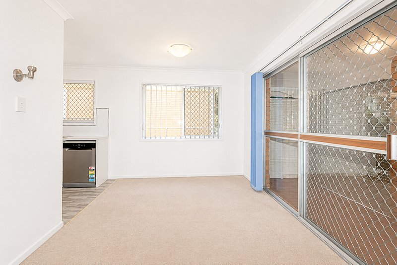Photo - 57 Conavalla Street, Ferny Grove QLD 4055 - Image 5
