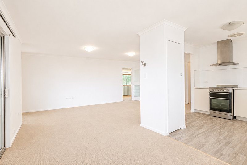 Photo - 57 Conavalla Street, Ferny Grove QLD 4055 - Image 11