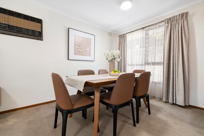 Photo - 57 Cornelius Drive, Wantirna South VIC 3152 - Image 4
