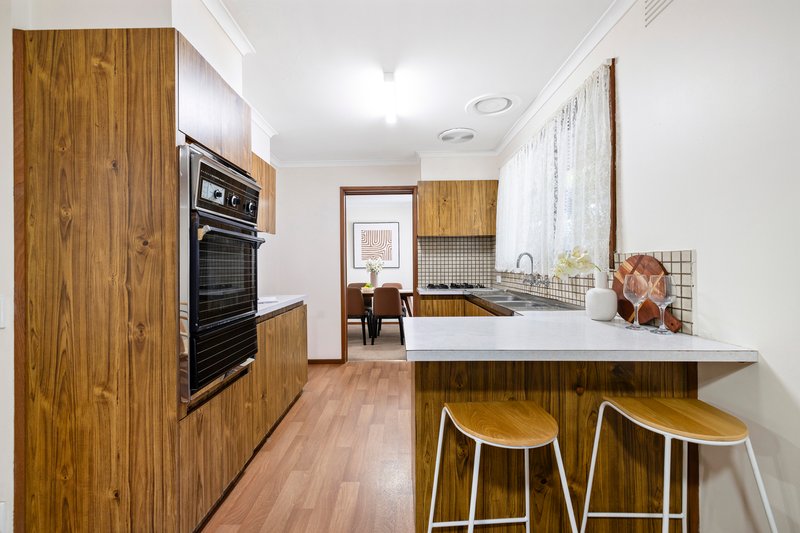 Photo - 57 Cornelius Drive, Wantirna South VIC 3152 - Image 5