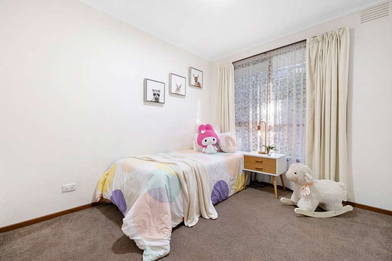 Photo - 57 Cornelius Drive, Wantirna South VIC 3152 - Image 8