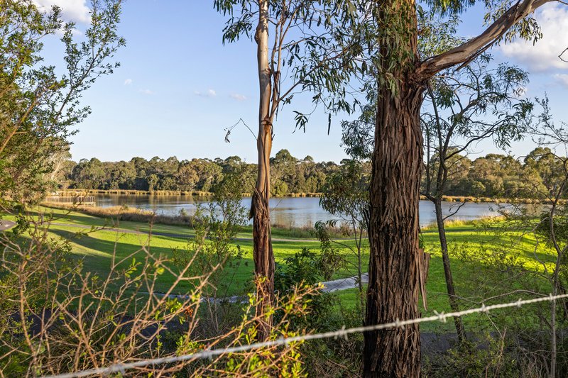 Photo - 57 Cornelius Drive, Wantirna South VIC 3152 - Image 13