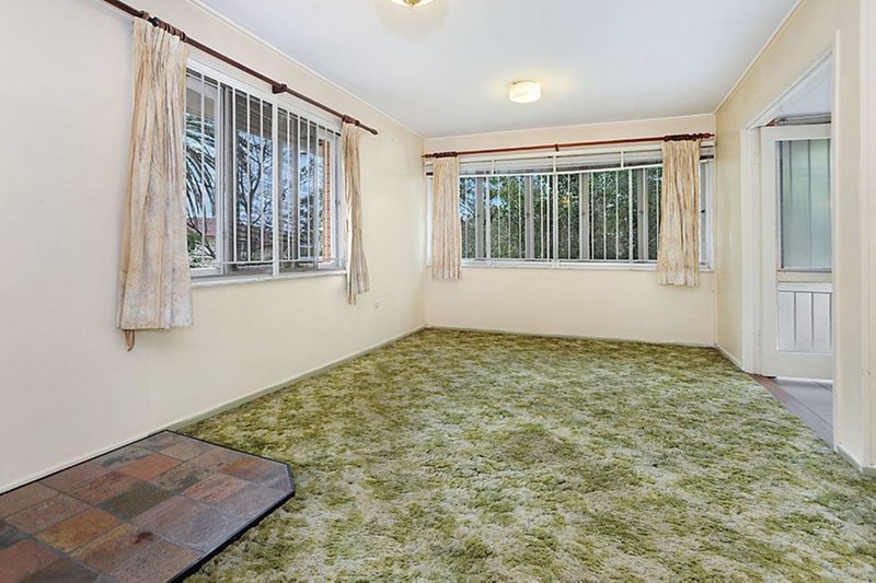 Photo - 57 Corowa Street, Wavell Heights QLD 4012 - Image 6