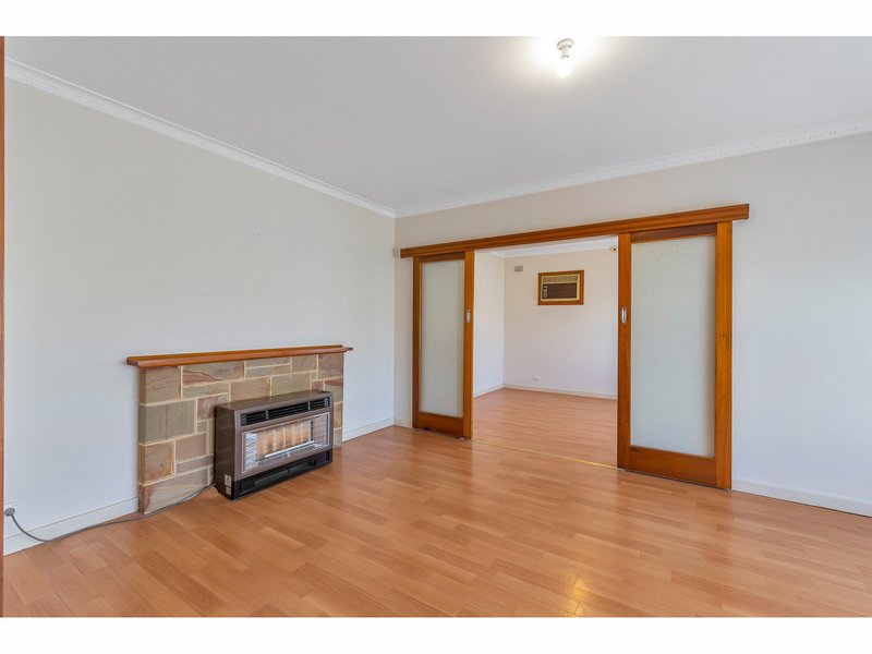 Photo - 57 Cresdee Road, Campbelltown SA 5074 - Image 4