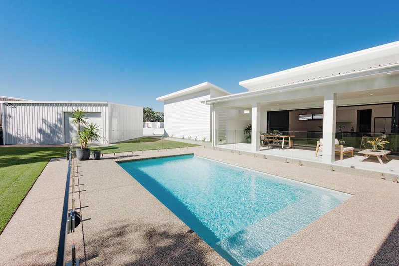 Photo - 57 Deering Place, Innes Park QLD 4670 - Image 1