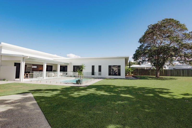 Photo - 57 Deering Place, Innes Park QLD 4670 - Image 3