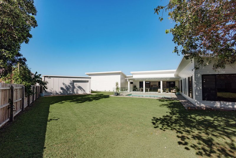 Photo - 57 Deering Place, Innes Park QLD 4670 - Image 4