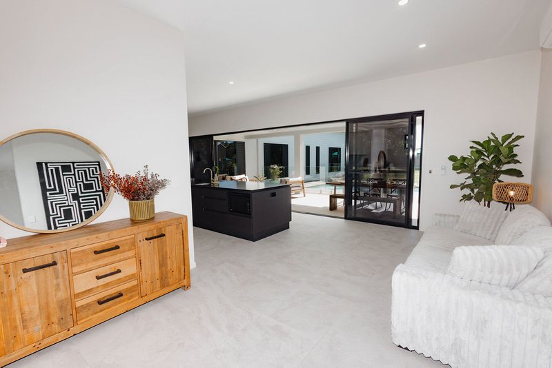Photo - 57 Deering Place, Innes Park QLD 4670 - Image 10