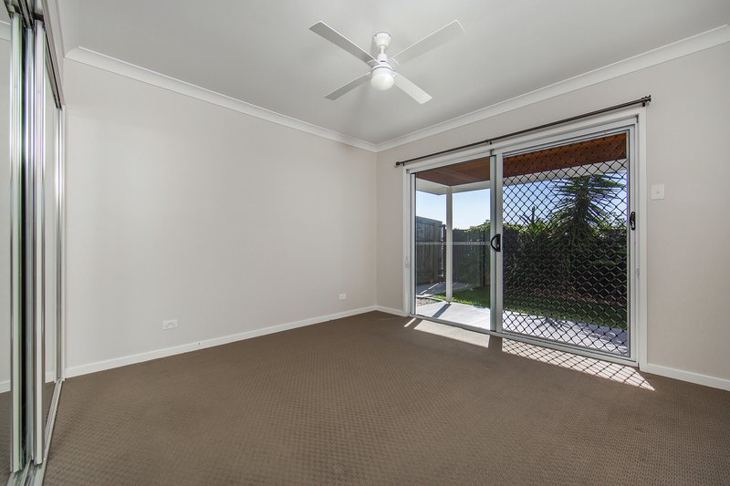 Photo - 57 Denham Cres , North Lakes QLD 4509 - Image 9