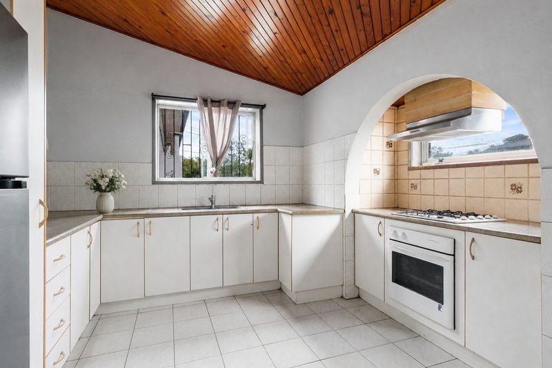 Photo - 57 Deshon Street, Woolloongabba QLD 4102 - Image 5