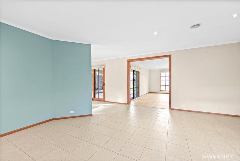 Photo - 57 Donald Street South, Altona Meadows VIC 3028 - Image 5