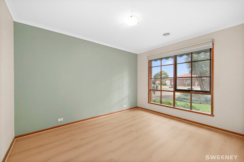 Photo - 57 Donald Street South, Altona Meadows VIC 3028 - Image 9