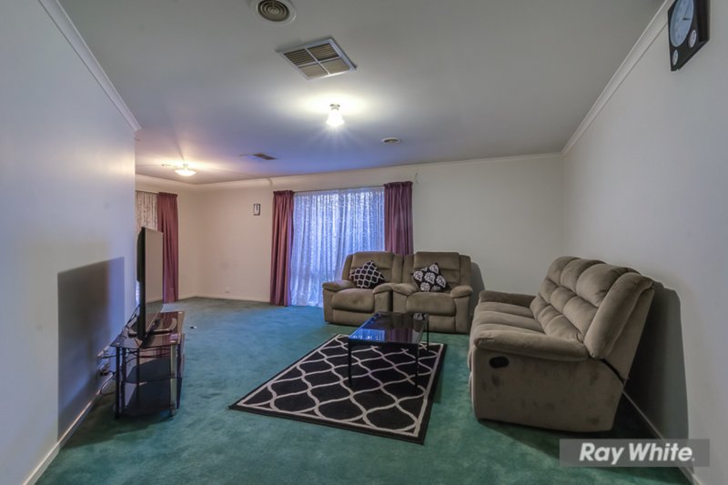 Photo - 57 Doubell Blvd , Truganina VIC 3029 - Image 7