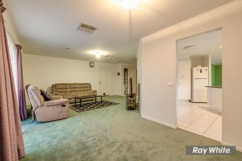 Photo - 57 Doubell Blvd , Truganina VIC 3029 - Image 9