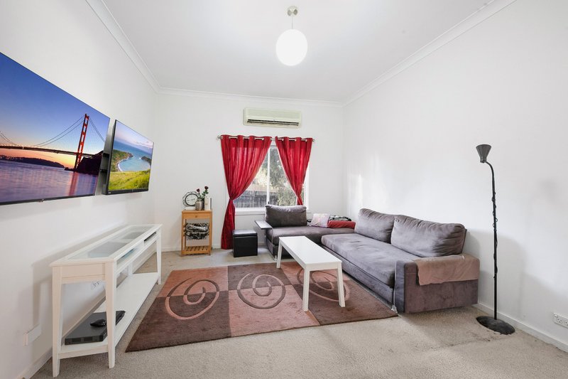 Photo - 57 Dudley Road, Guildford NSW 2161 - Image 5