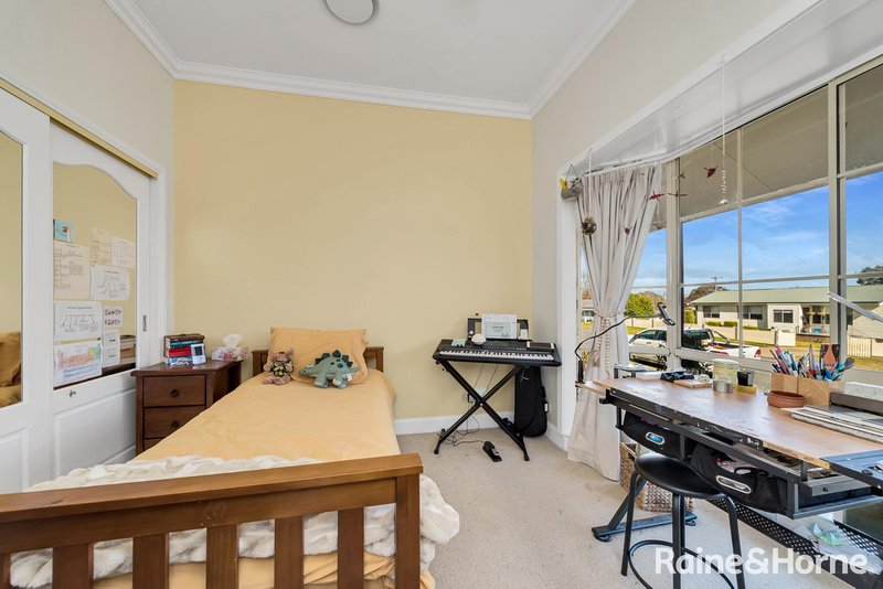 Photo - 57 Eleanor Street, Goulburn NSW 2580 - Image 8