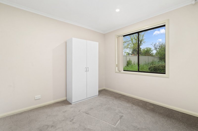 Photo - 57 Ellerston Avenue, Isabella Plains ACT 2905 - Image 16