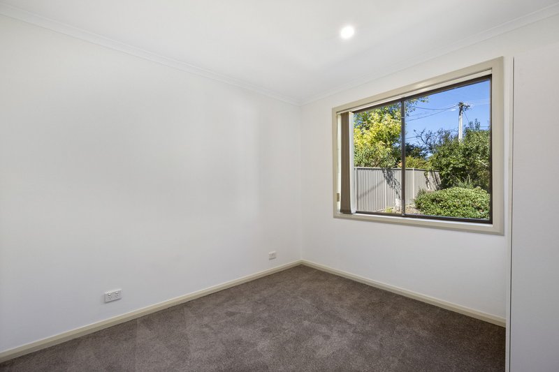 Photo - 57 Ellerston Avenue, Isabella Plains ACT 2905 - Image 21