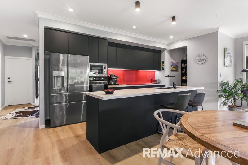 Photo - 57 Emilia Close, Banksia Beach QLD 4507 - Image 12