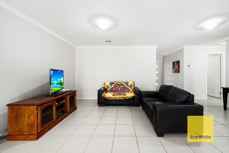 Photo - 57 Emperor Parade, Tarneit VIC 3029 - Image 4