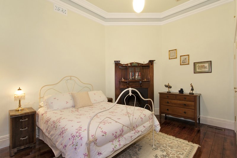 Photo - 57 Euston Road, Hughesdale VIC 3166 - Image 8