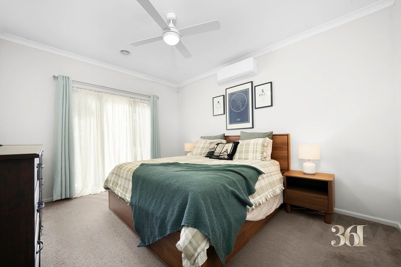 Photo - 57 Exploration Avenue, Werribee VIC 3030 - Image 3