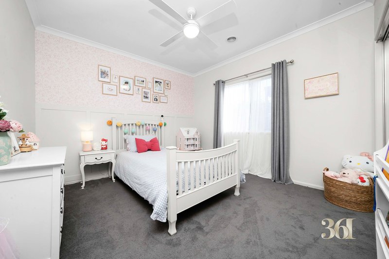 Photo - 57 Exploration Avenue, Werribee VIC 3030 - Image 13