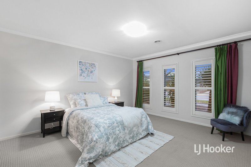 Photo - 57 Fairbridge Road, Point Cook VIC 3030 - Image 9