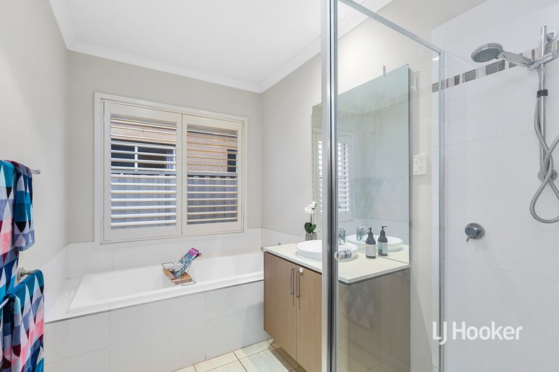 Photo - 57 Fairbridge Road, Point Cook VIC 3030 - Image 14