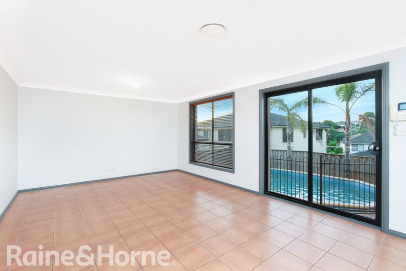 Photo - 57 Fairmount Circuit, Glenwood NSW 2768 - Image 5