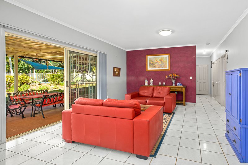 Photo - 57 Faviell Drive, Bonville NSW 2450 - Image 8