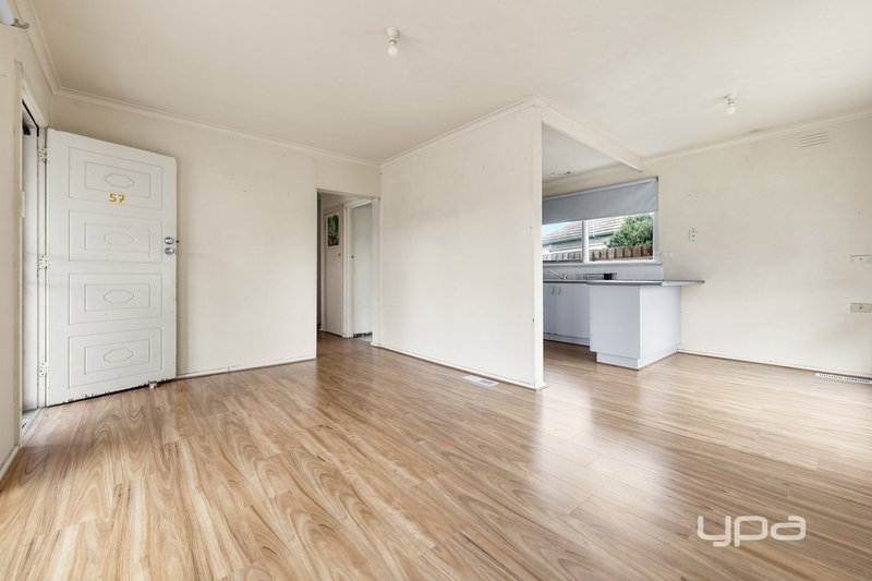 Photo - 57 Fox Street, St Albans VIC 3021 - Image 5