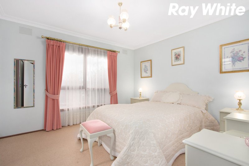 Photo - 57 Gardenia Street, Pakenham VIC 3810 - Image 10