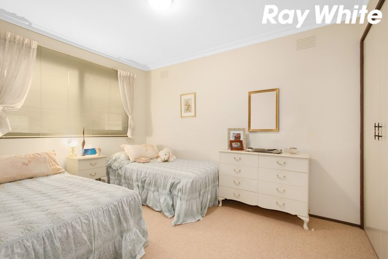 Photo - 57 Gardenia Street, Pakenham VIC 3810 - Image 11