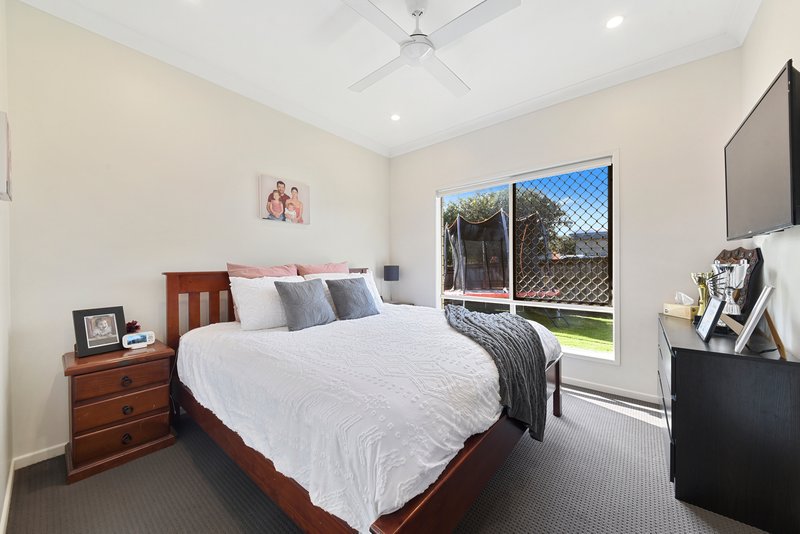 Photo - 57 Gawler Crescent, Bracken Ridge QLD 4017 - Image 7